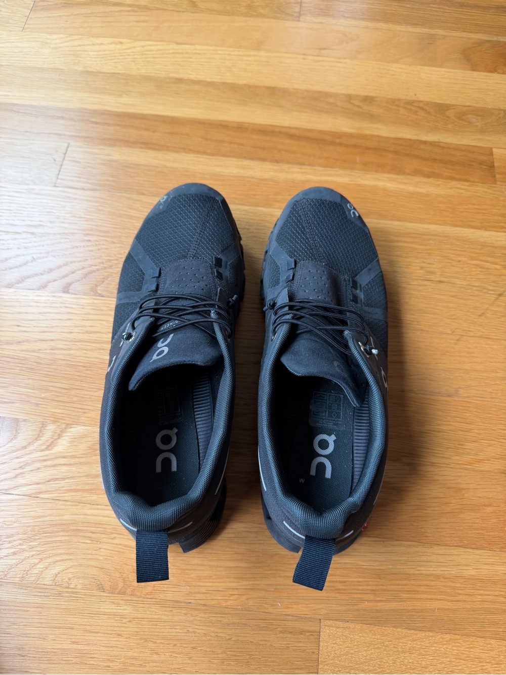 On Cloud Waterproof Shoes in Black - Picture 6 of 8